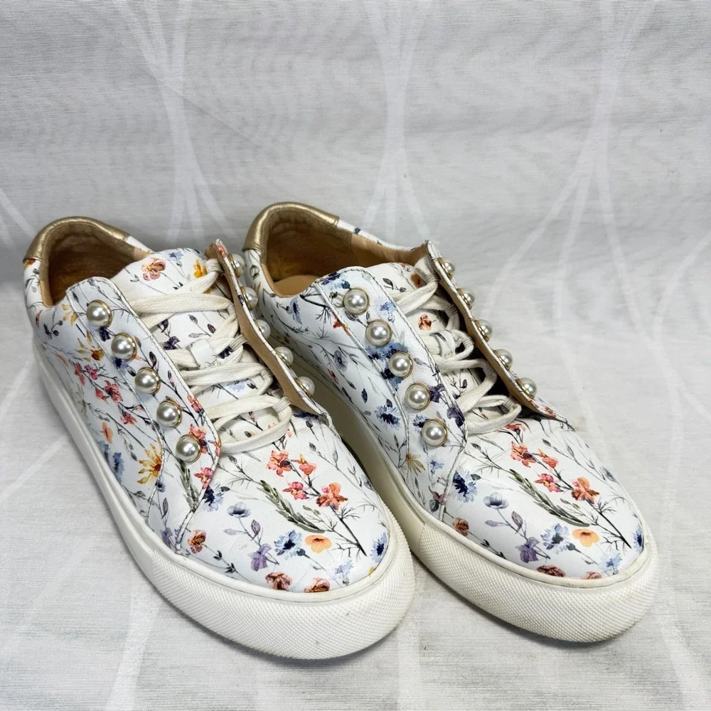 Alex Marie Wrenna Floral Pearl Stud Embellished Leather Platform Sneakers sz 7.5 - Picture 3 of 10